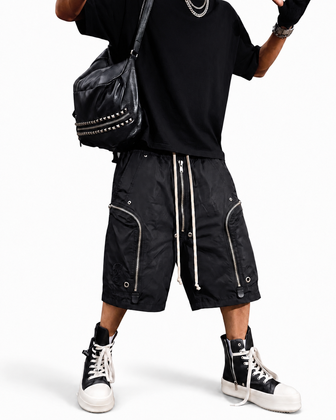 Heavy Zip Functional Techwear puts the techwear shorts front and center. Cut as mens streetwear shorts, it layers clean and moves easy, while the zip shorts hold up to daily wear. Built for the everyday. For techwear shorts that feel broken-in from day one, these mens streetwear shorts are the zip shorts to own.