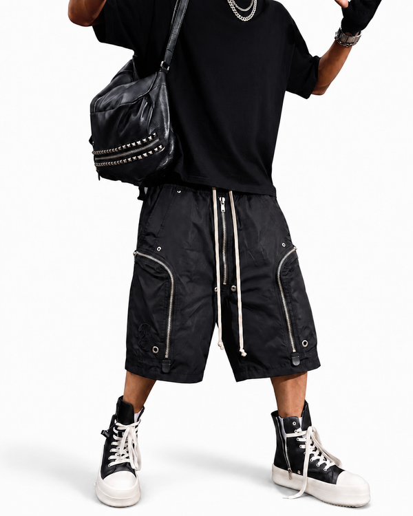 Heavy Zip Functional Techwear puts the techwear shorts front and center. Cut as mens streetwear shorts, it layers clean and moves easy, while the zip shorts hold up to daily wear. Built for the everyday. For techwear shorts that feel broken-in from day one, these mens streetwear shorts are the zip shorts to own.